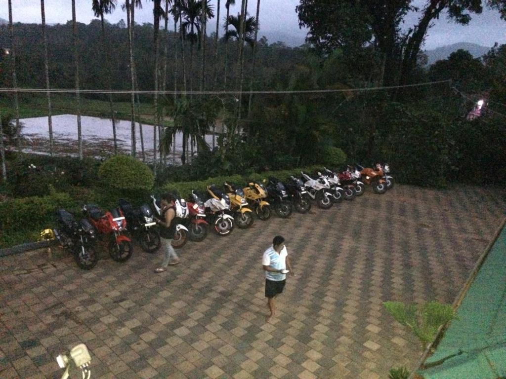 ماديكيري Pool Side Villa'S Of Coorg المظهر الخارجي الصورة
